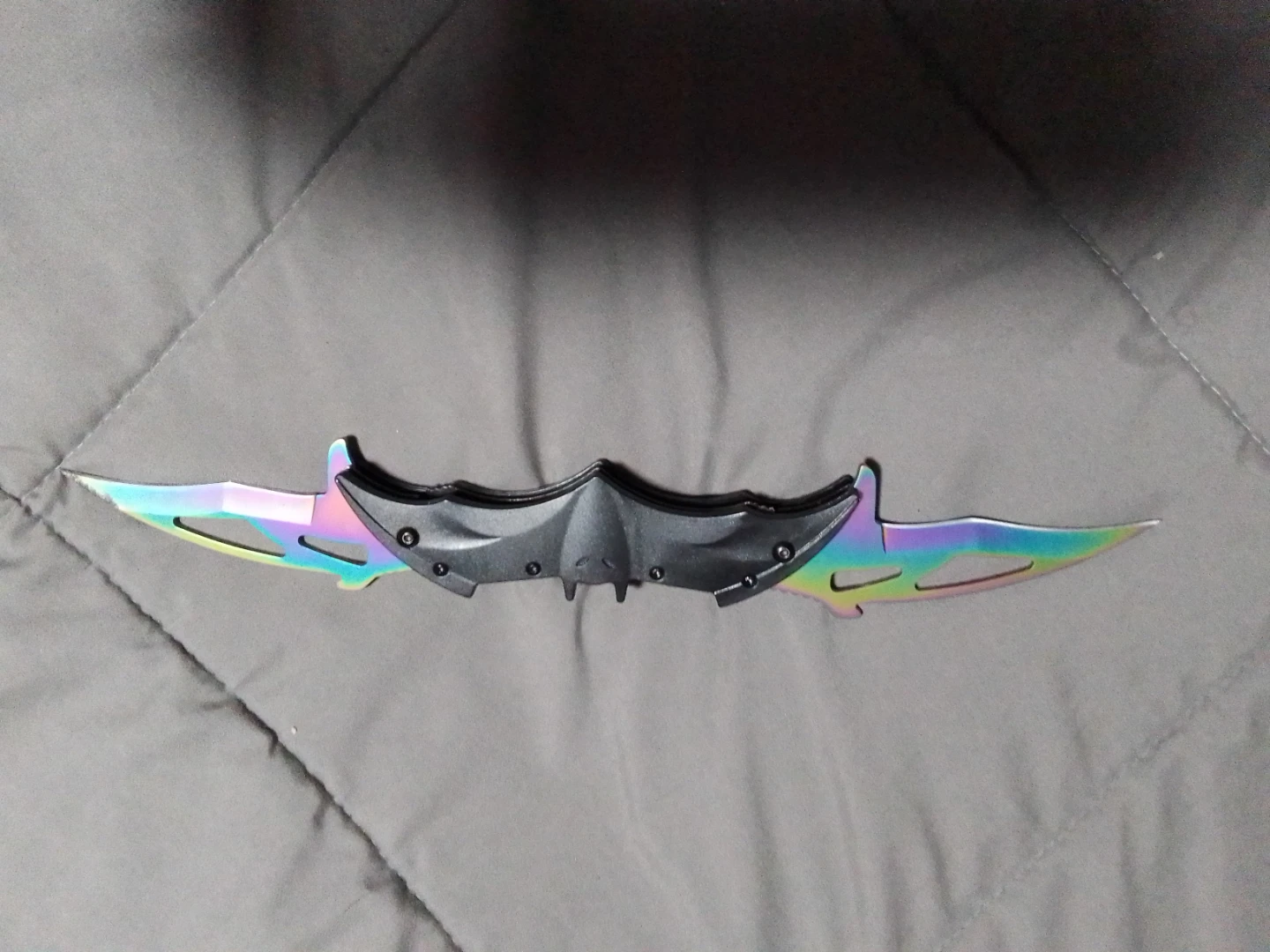 Rainbow Bat Shuriken Knife - photo 2
