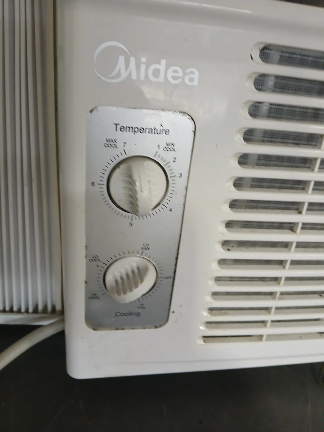 AC 5000 BTUS EXELENT CONDITION - photo 3