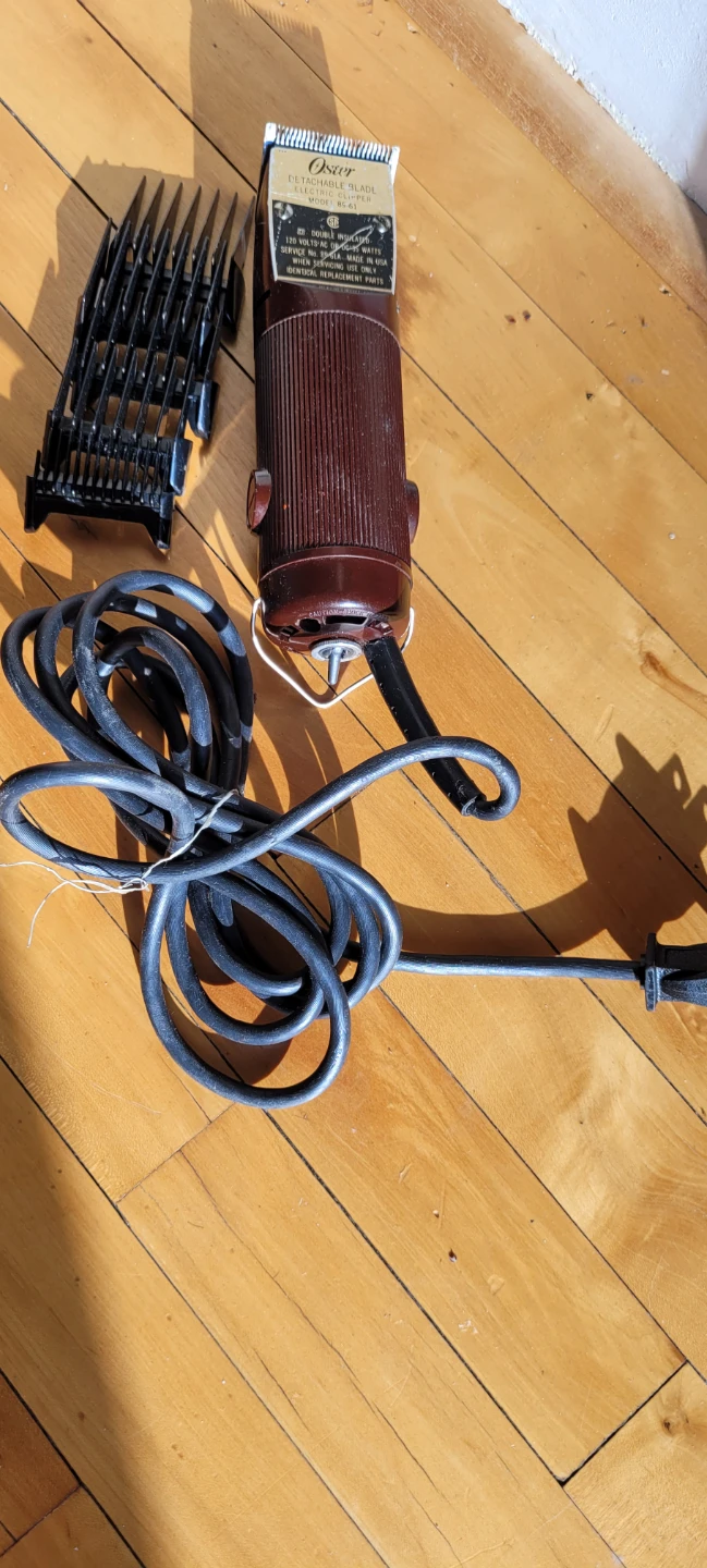 Oster Detachable Blade Electric Clipper Model 89-61/ classic 76 - photo 3