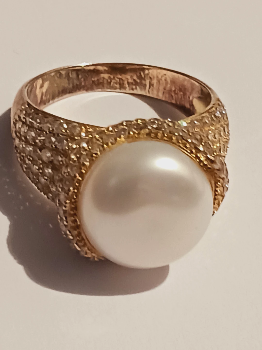 Gorgeous Gold Overlay Sterling Silver Freshwater Pearl Ring. 8.5