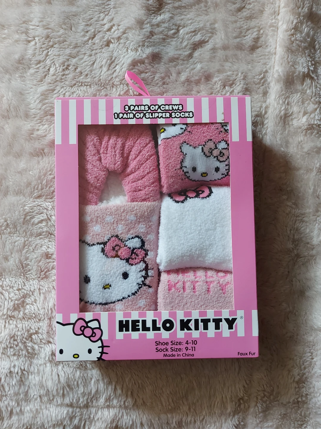 Hello Kitty 4-Pair Sock Set