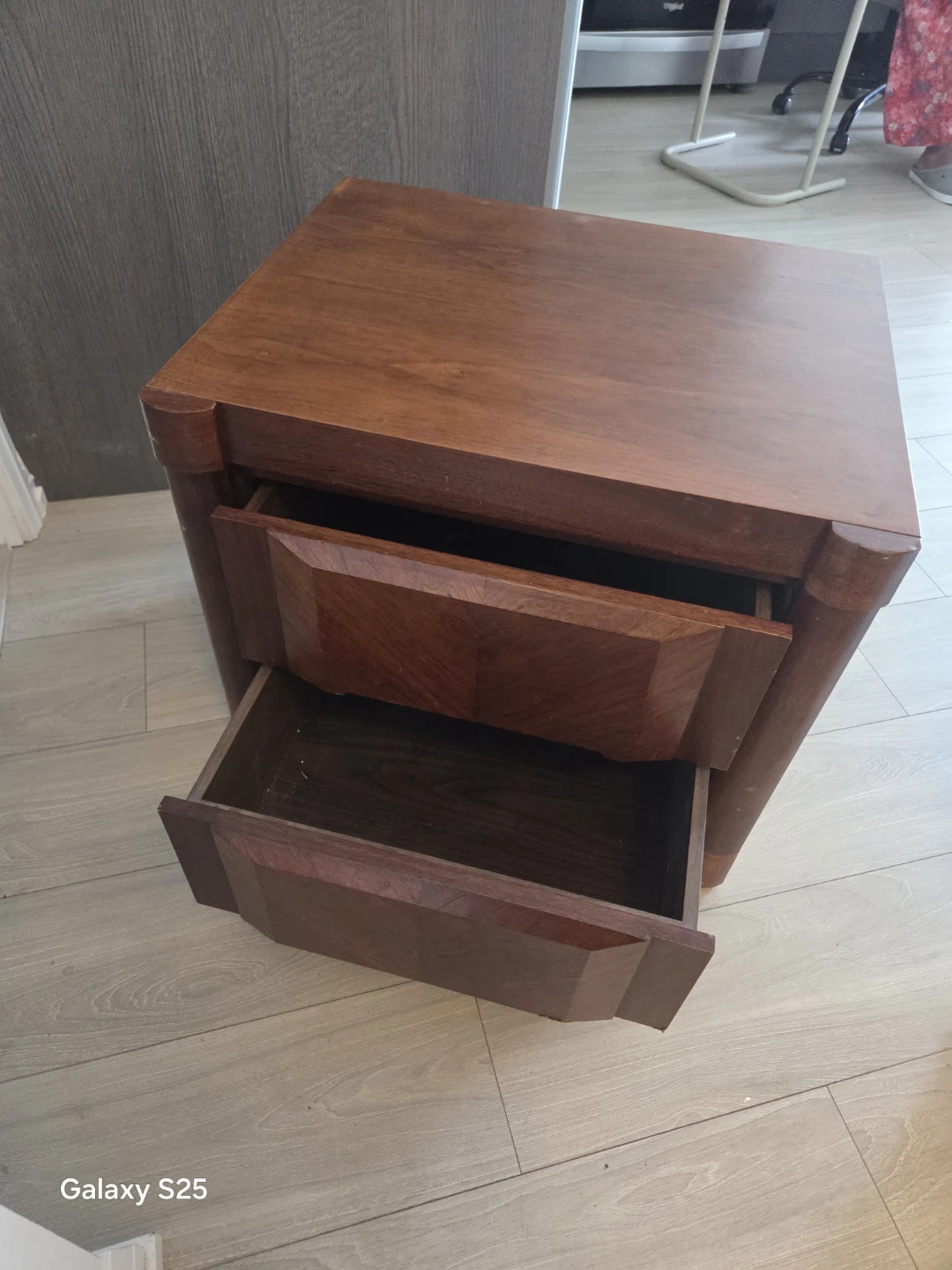 Vintage Wooden 2-Drawer Nightstand