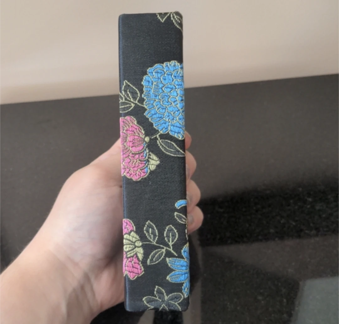 Small Clutch With Floral Embroidery - photo 4