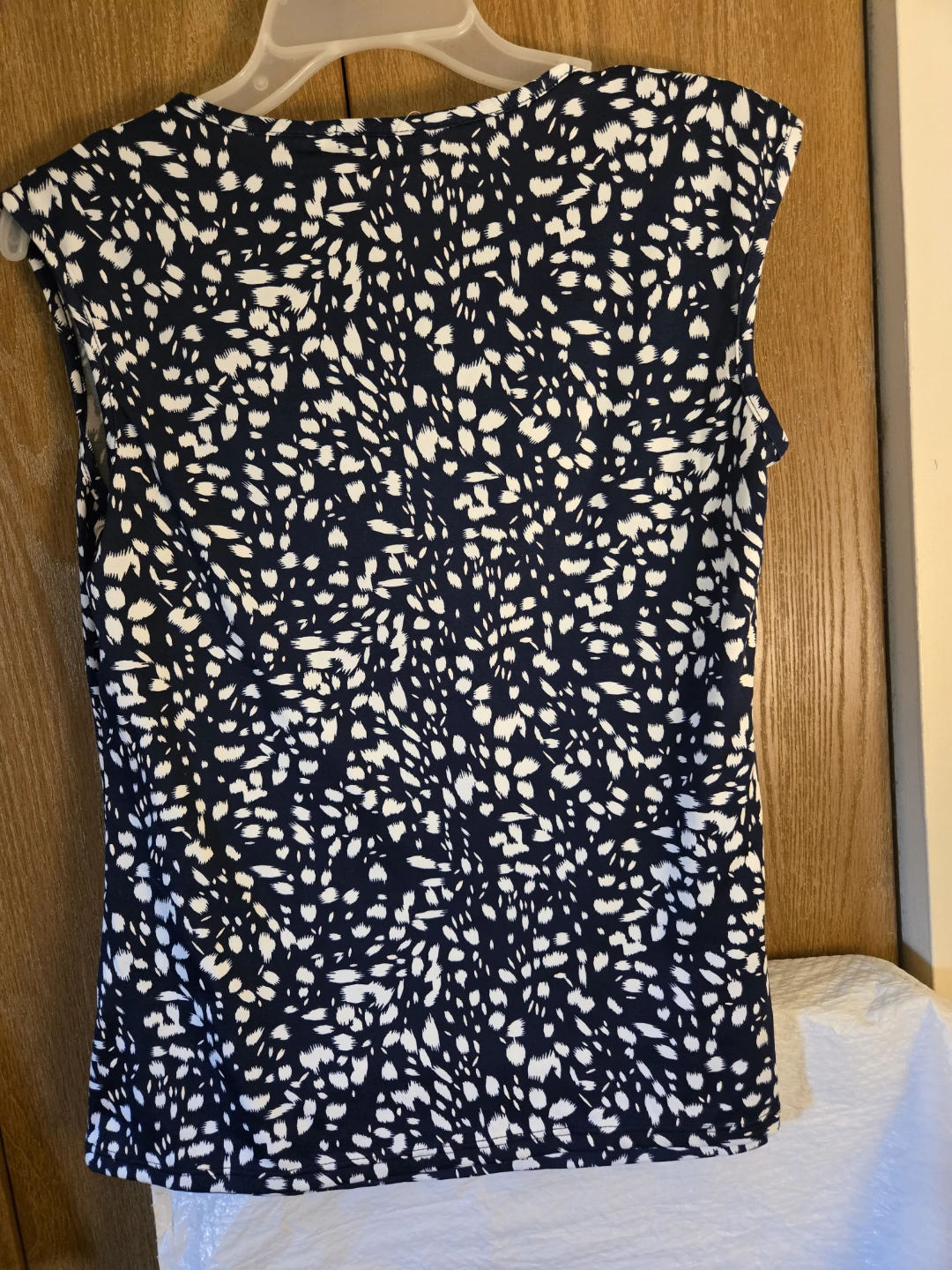 Notations Women's Navy & White Print Top Size M - photo 4