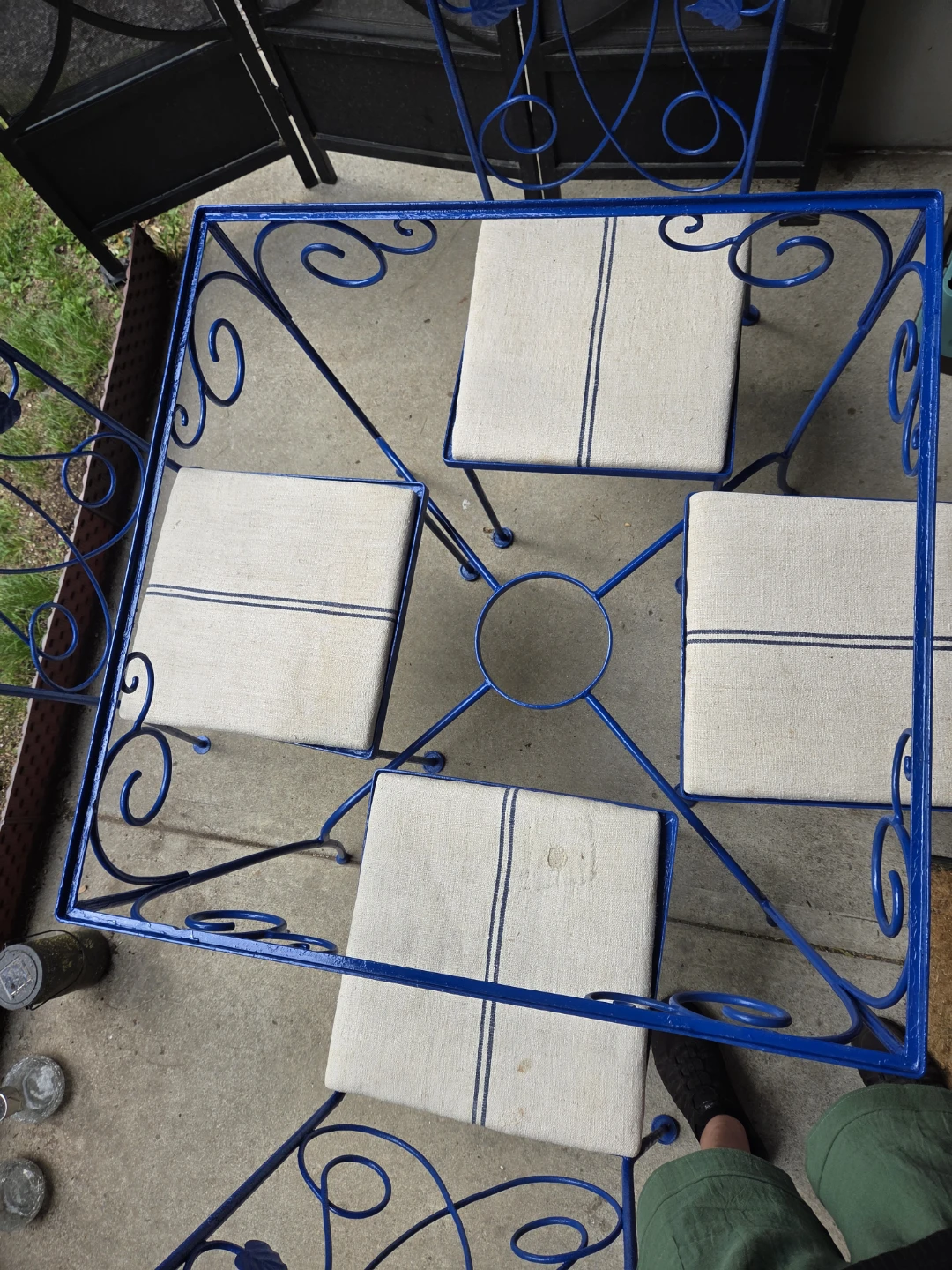 🌞Vibrant Glass Top Wrought Iron Patio Dining Set🌞 - photo 2