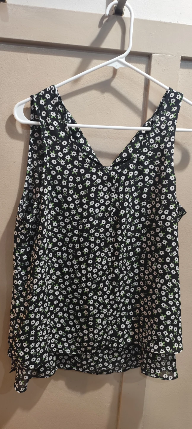 Summer tops medium size - photo 3