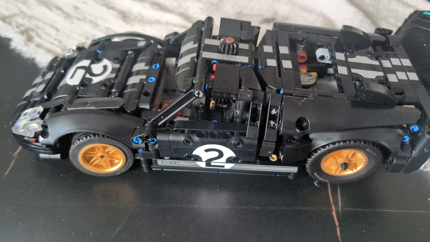 LEGO Technic Ford GT 2022