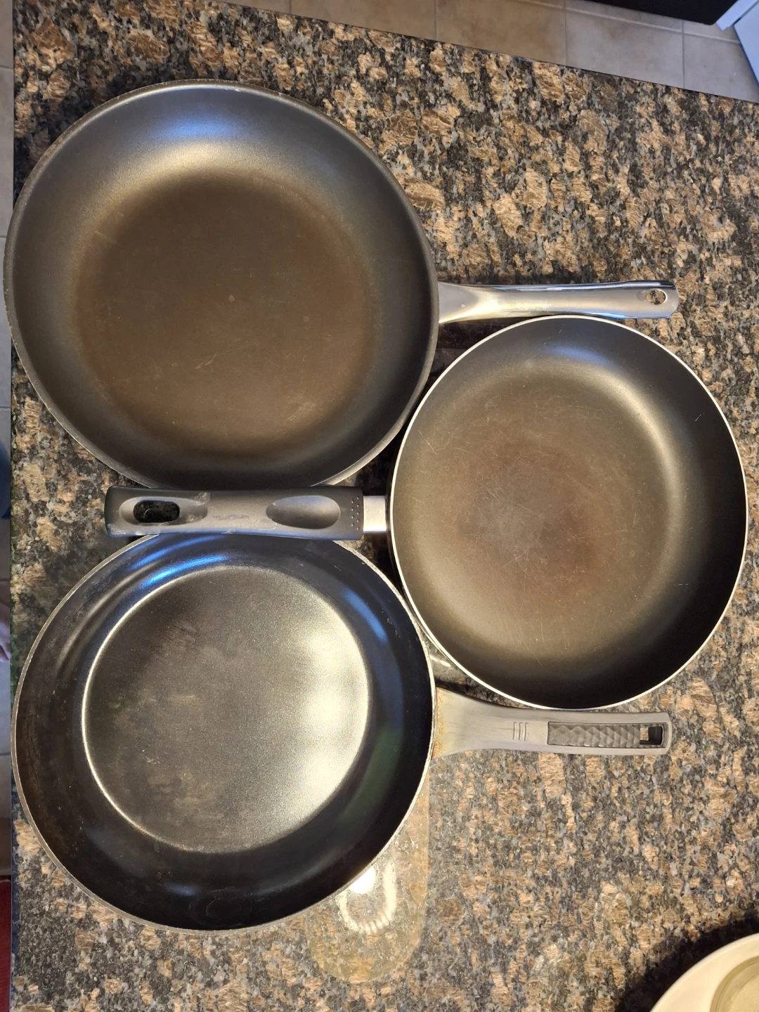 Non stick fry pans 11, 11, 12 inches