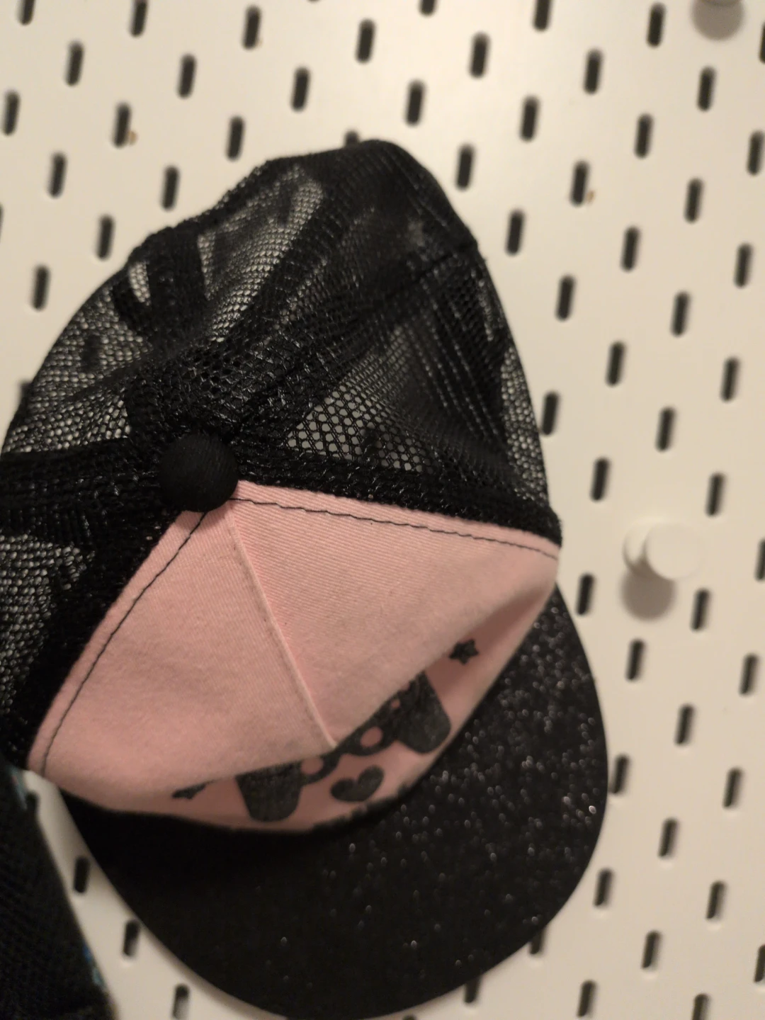 Pink Trucker Hat with Glitter Gamer Design - photo 2