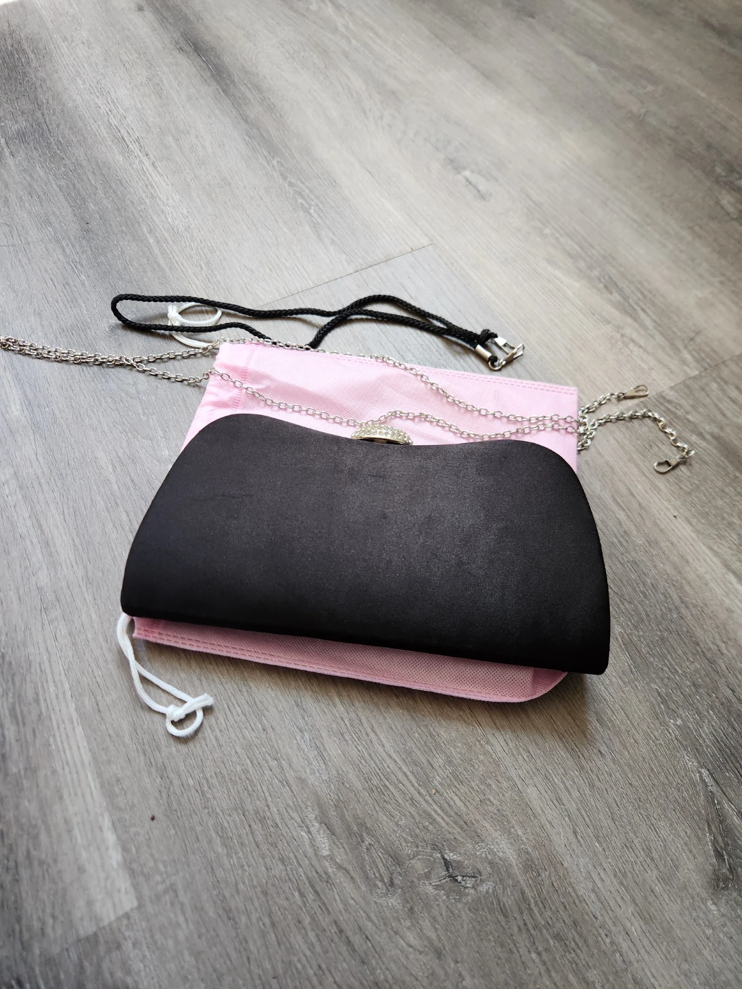 Black Pleated Clutch Evening Bag with Chain Strap ⚽ - photo 2