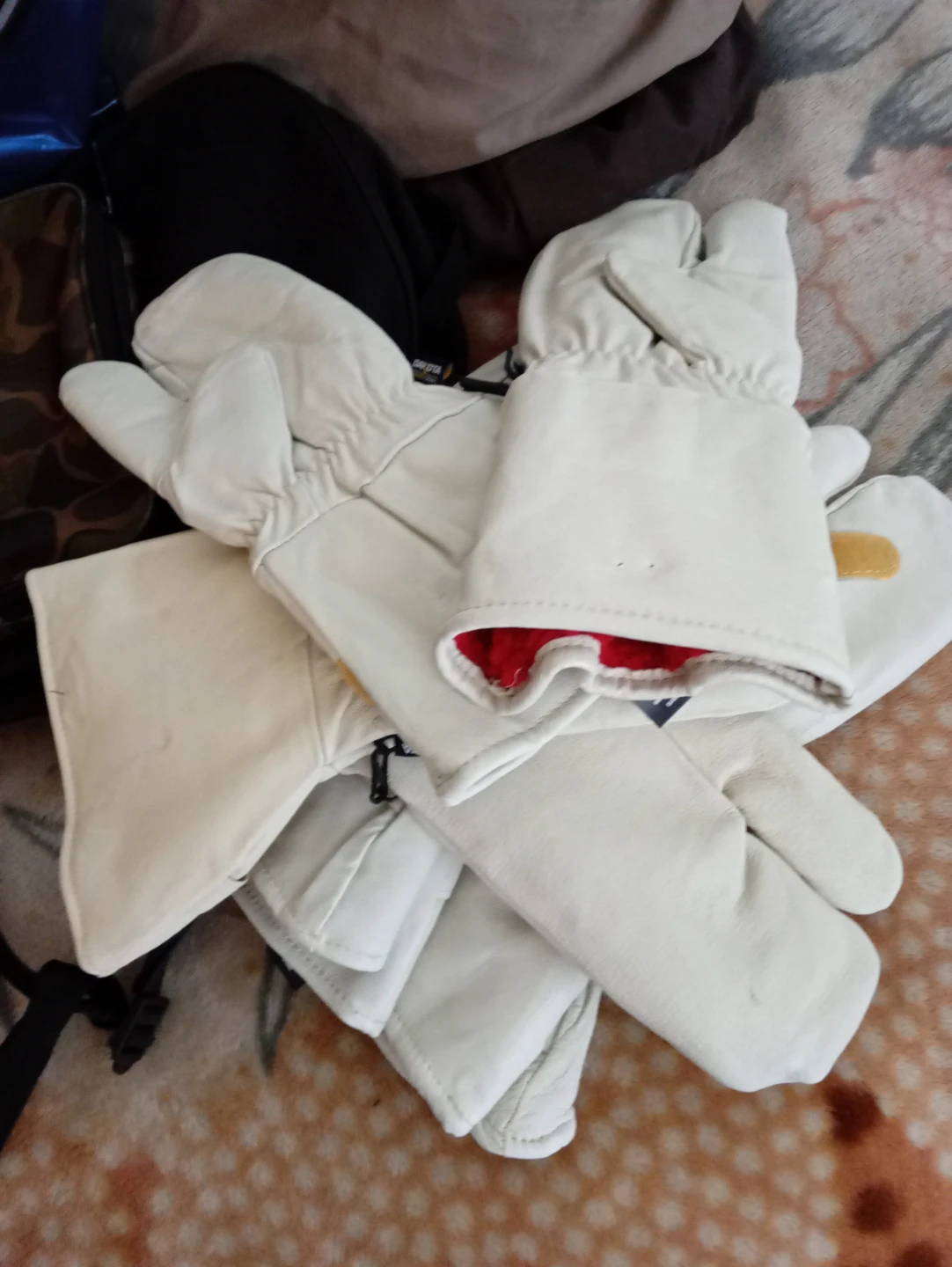 Dakota Deerskin (leather Gloves) 4 pairs