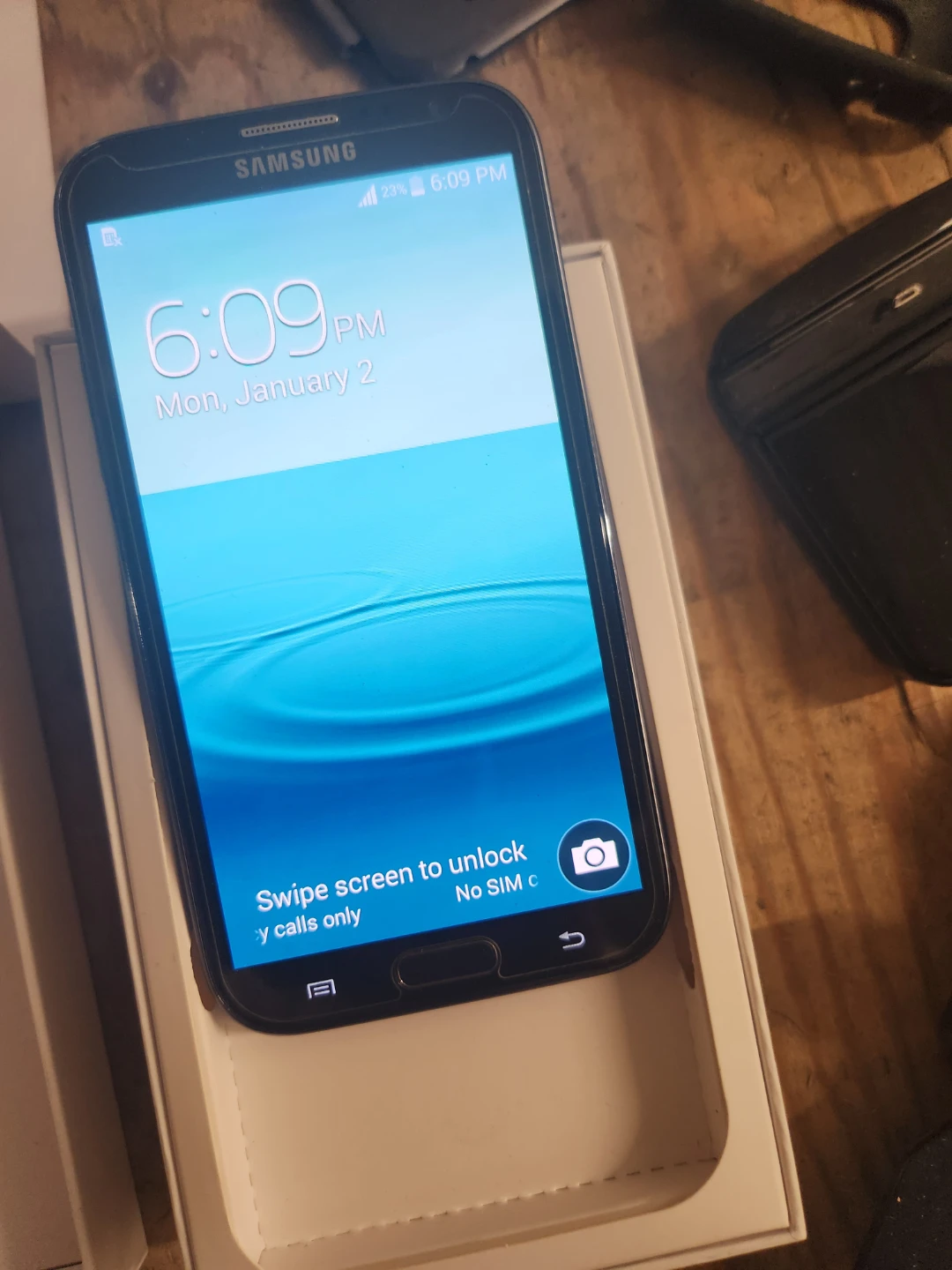 Samsung Galaxy Note II Smartphone with Accessories