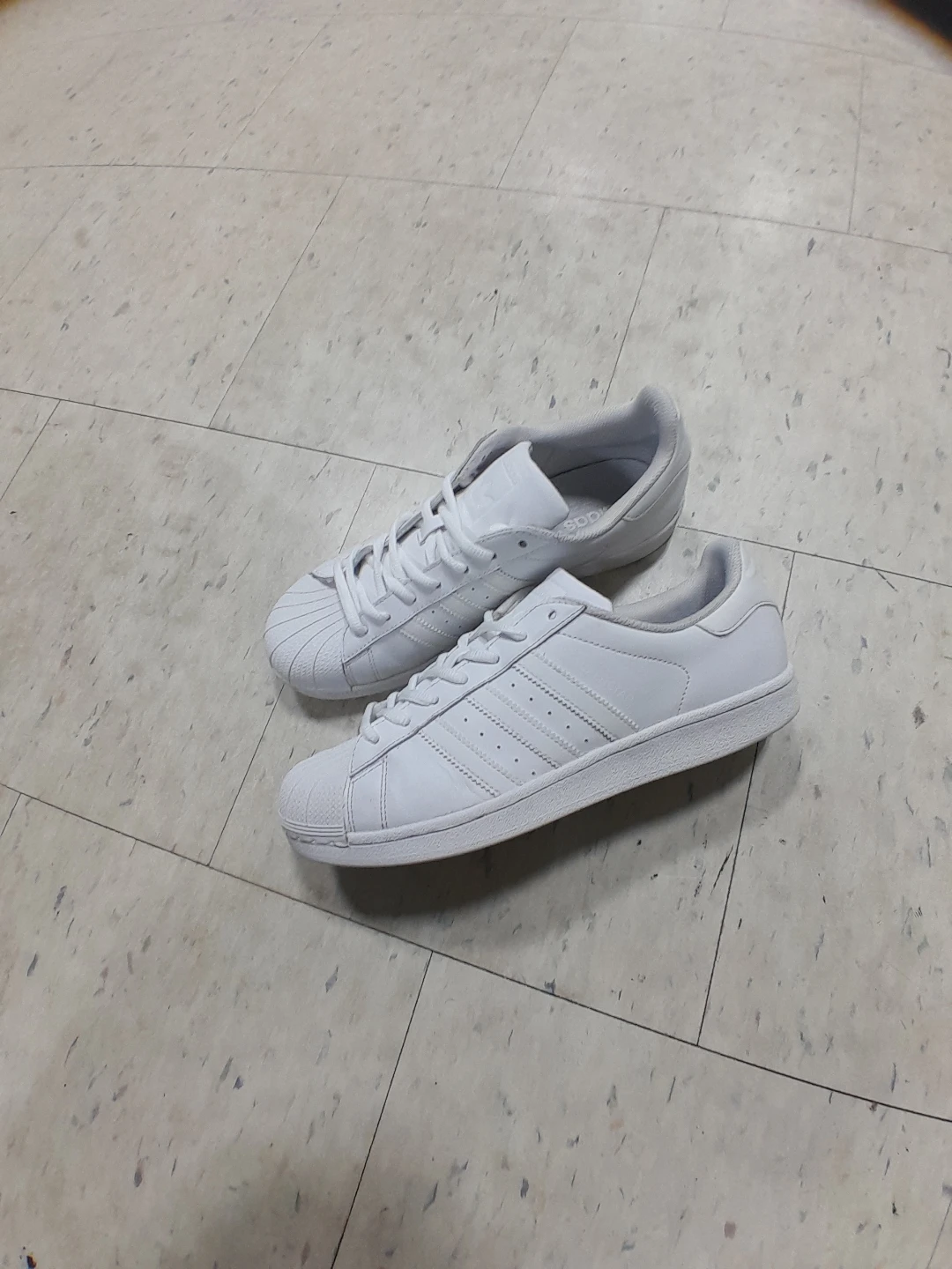 Adidas Superstar Sneakers Men's Size 11 - photo 3