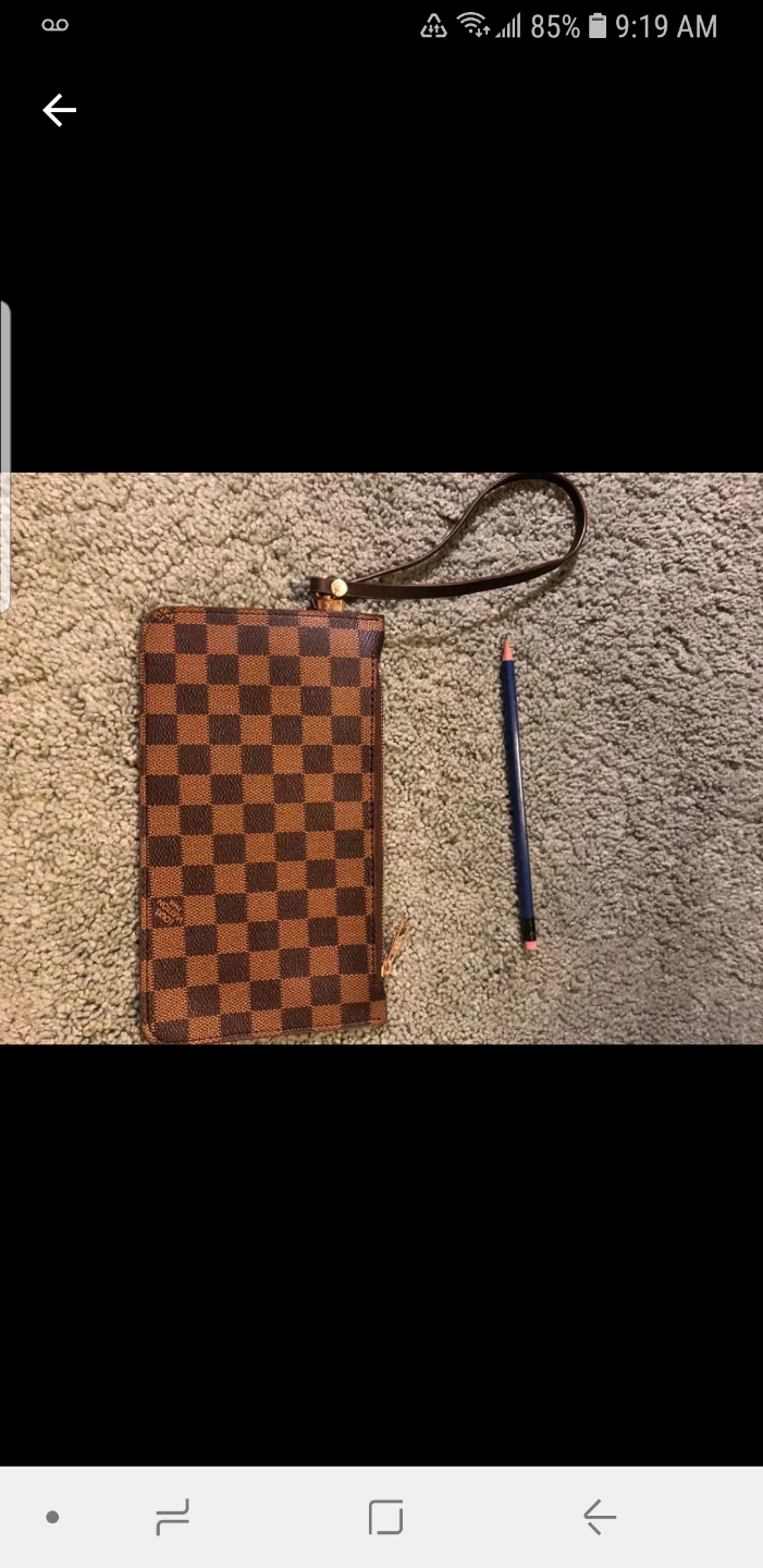 Cute Clutch