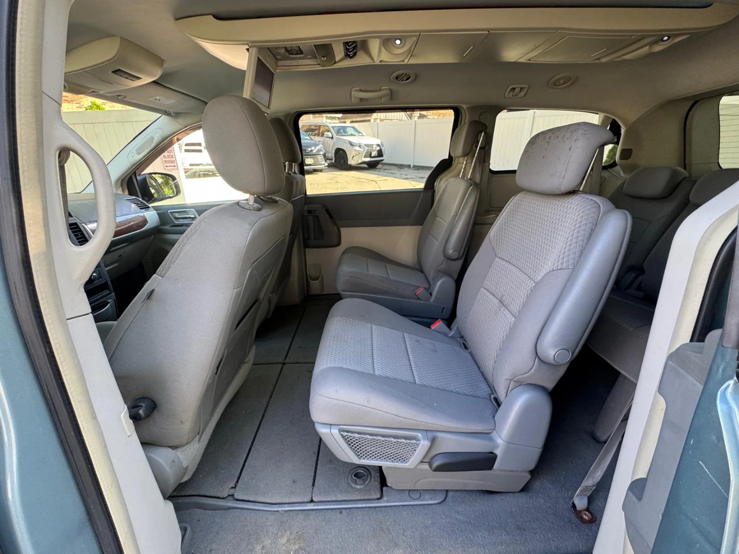 2008 CHRYSLER TOWN AND COUNTRY THIRD RIW SEAY - photo 5