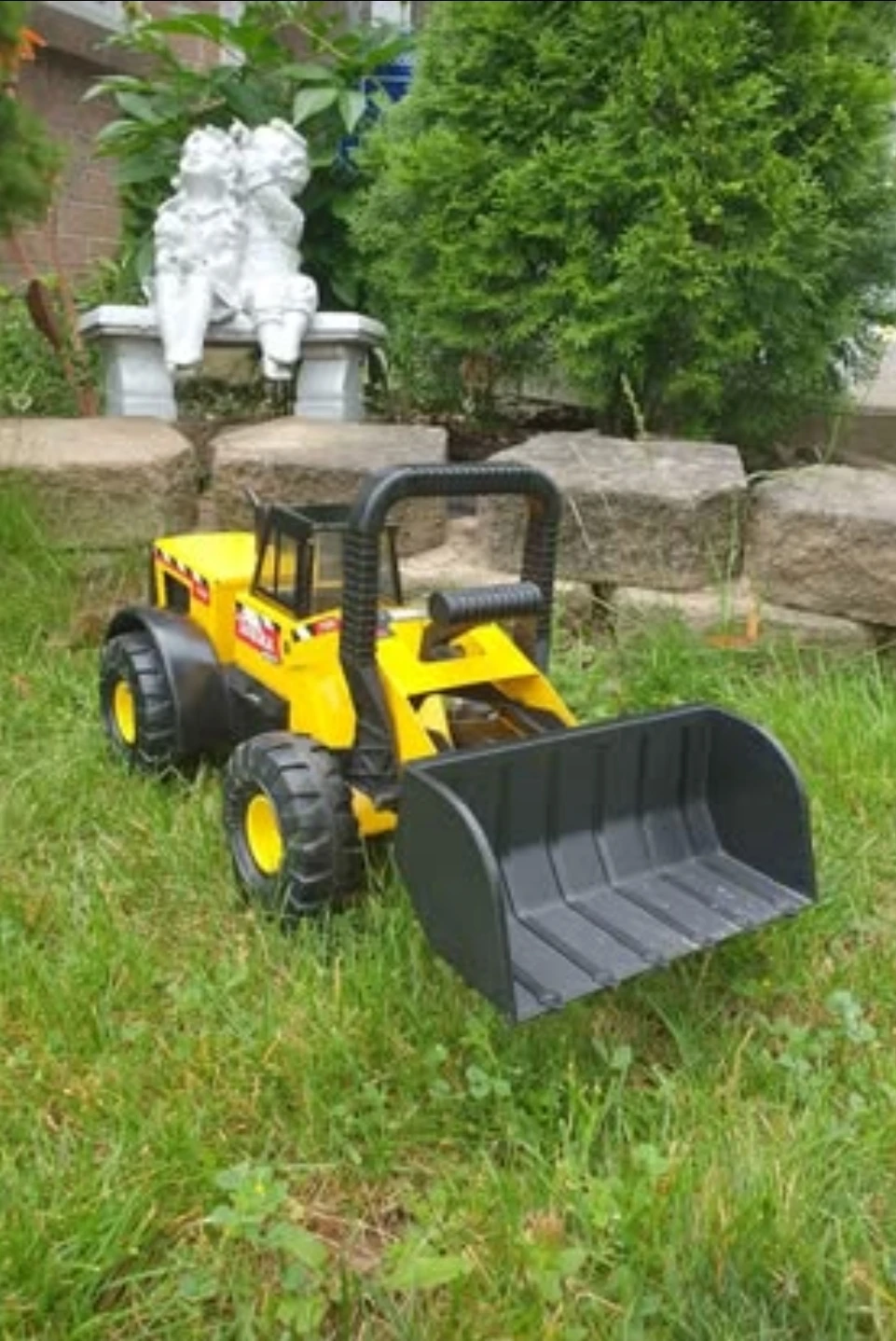 Tonka Classic Mighty Dump Truck and Loader - photo 4