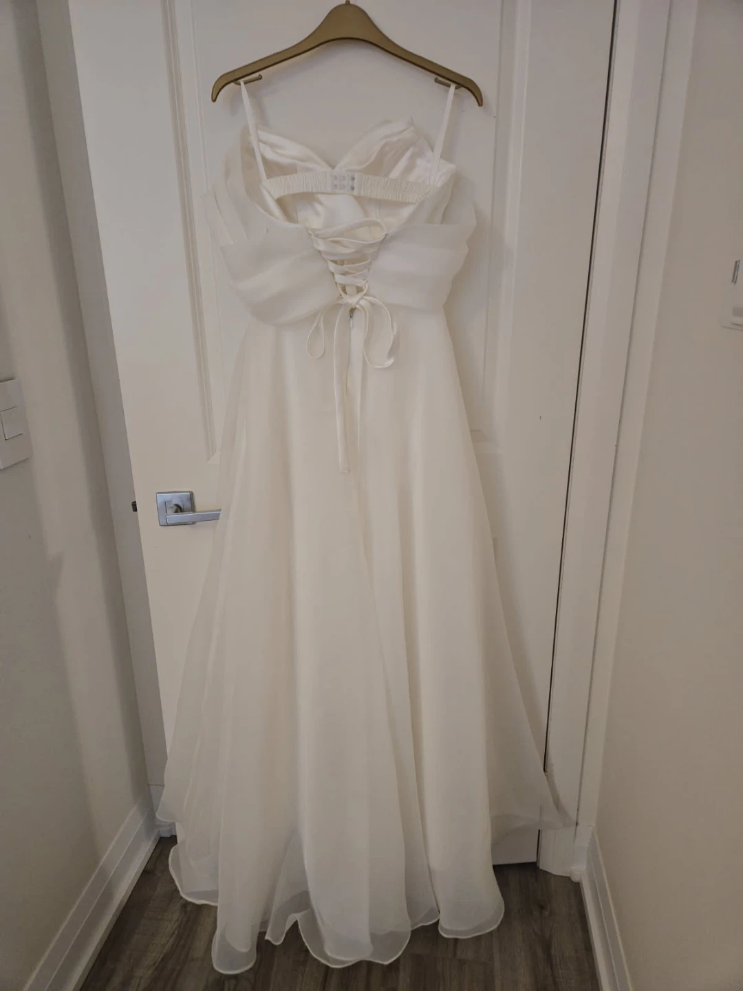 White (ivory) Wedding Dress - photo 4