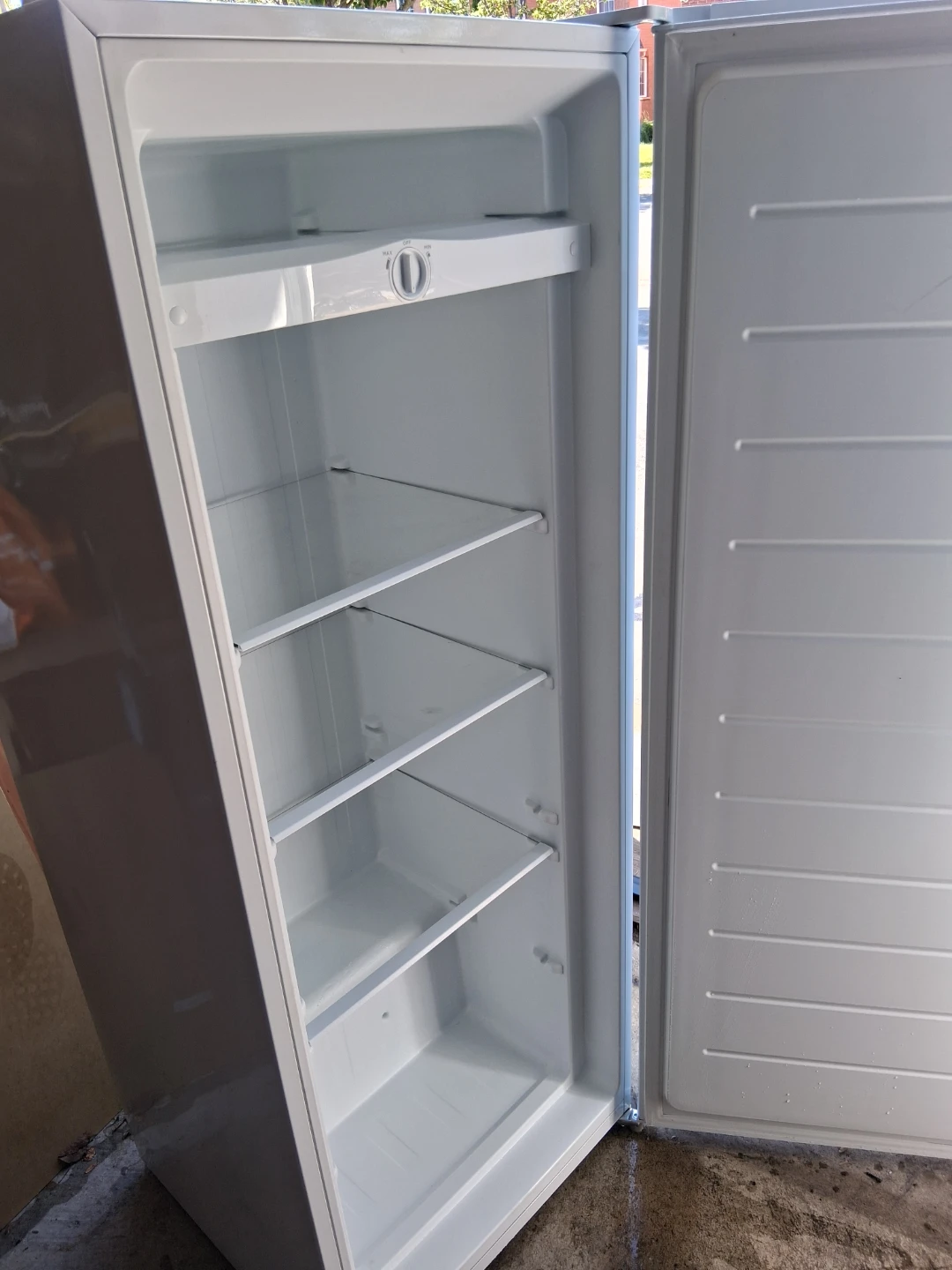 Koolatron Upright Freezer KTUF196