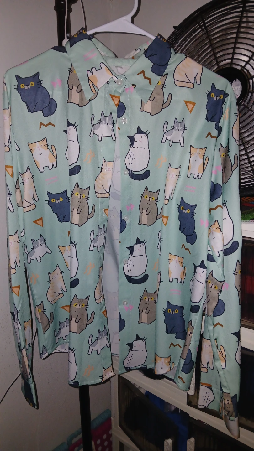 Women's button down shirt with design kittys