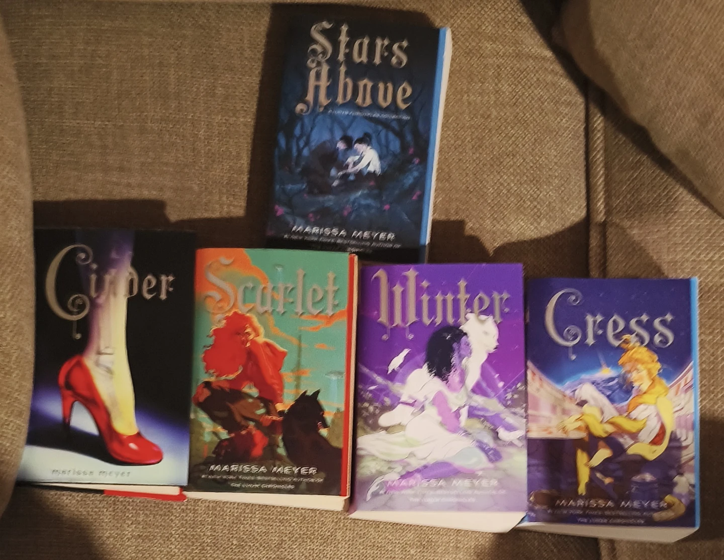 Marissa Meyer Lunar Chronicles Book series