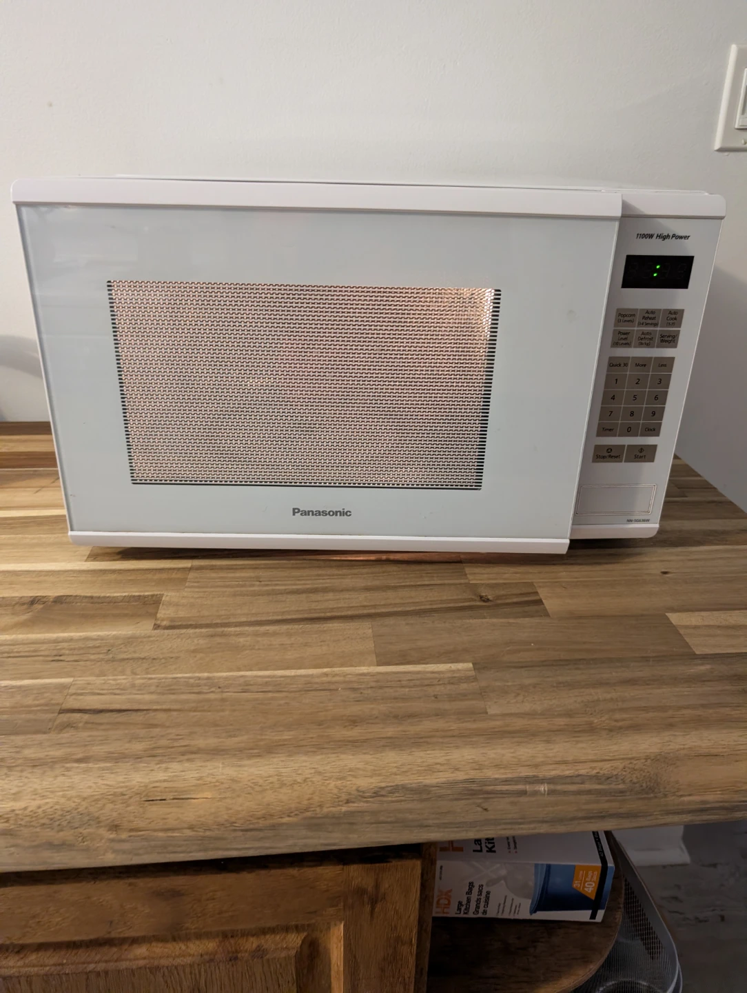 Panasonic Microwave Oven - photo 2