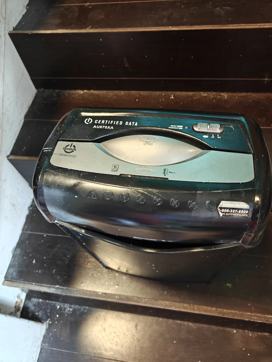 Certified Data AU870XA Paper Shredder - photo 2