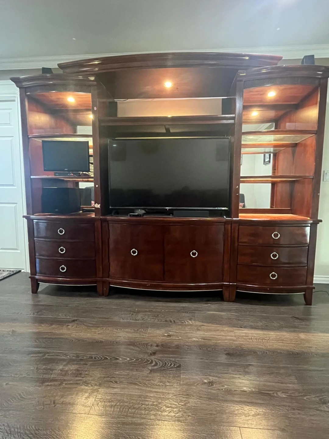 Large Entertainment Unit - photo 2