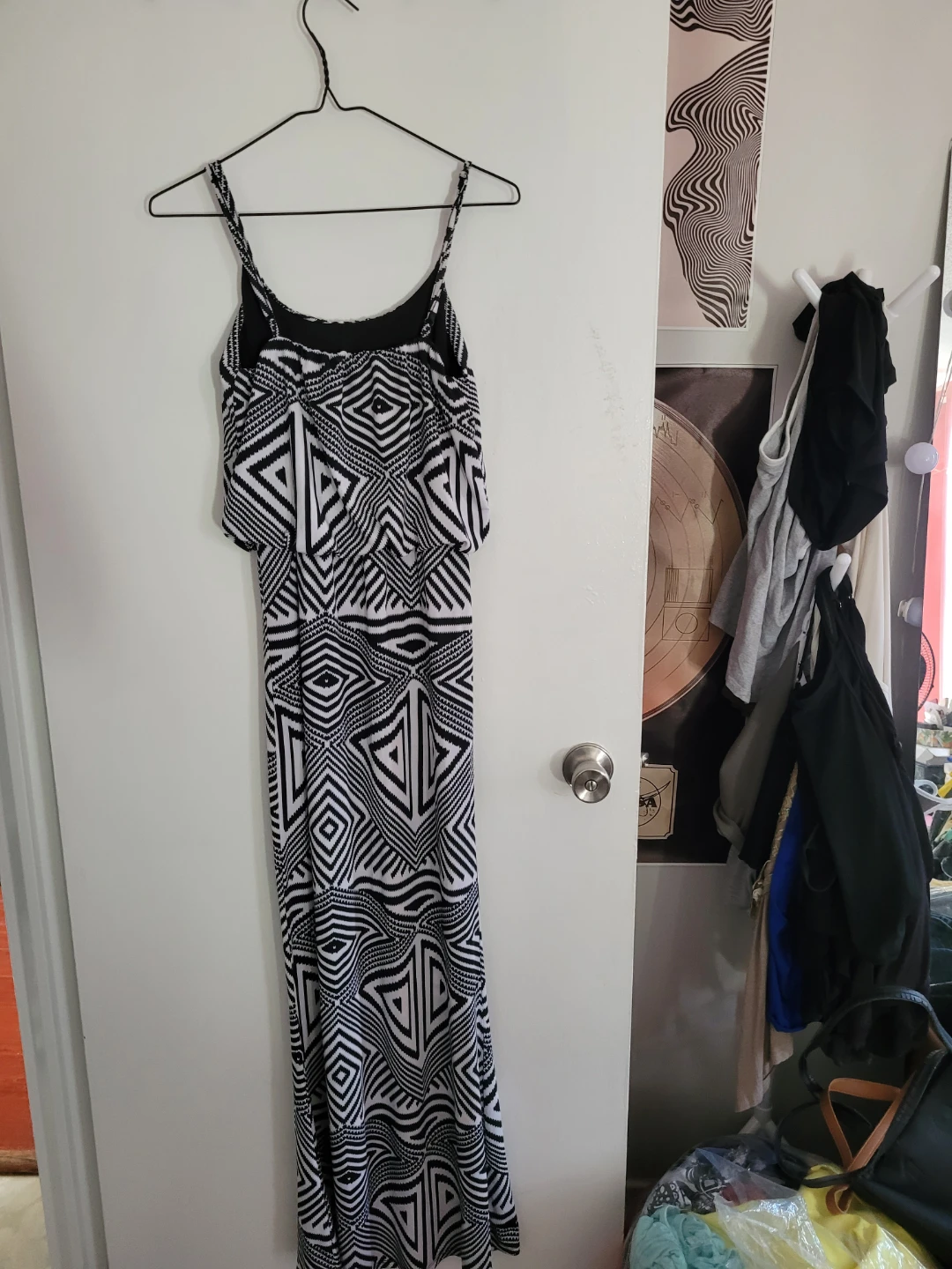 Black and White Geometric Maxi Dress - photo 2