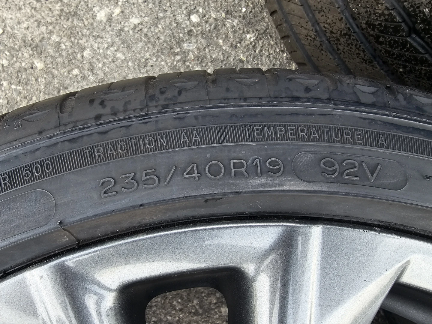 LEXUS ES, IS O.E.M RIMS AND ALL SEASON TIRES 235/40 R19 - photo 5