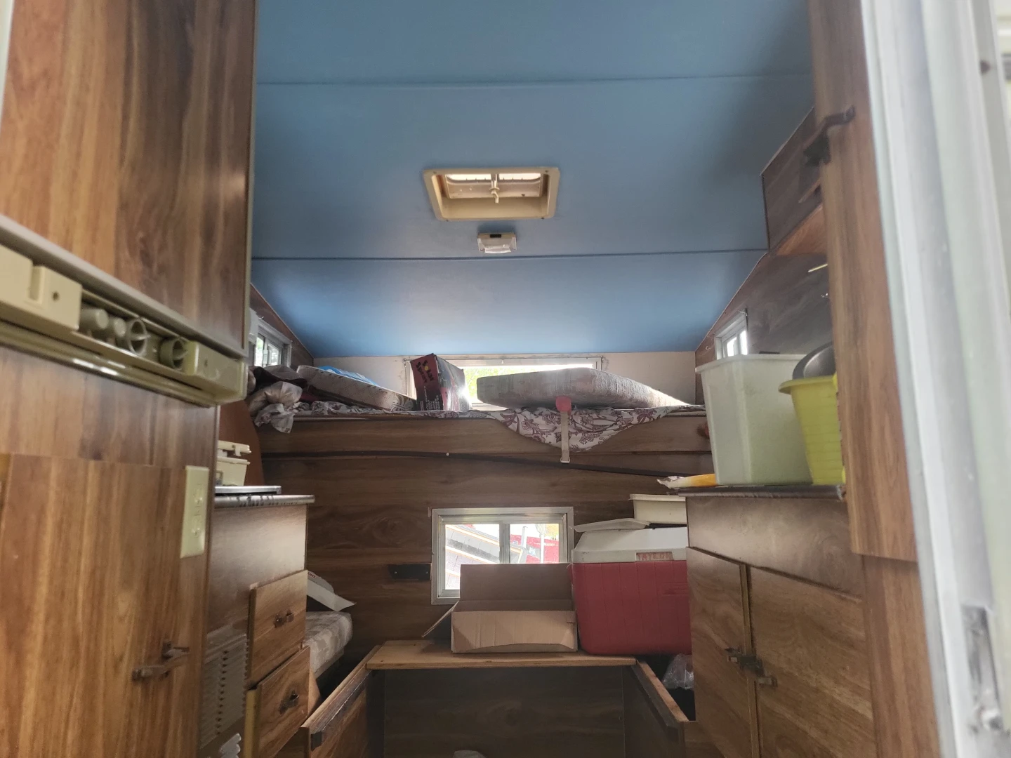 Truck Camper - photo 3