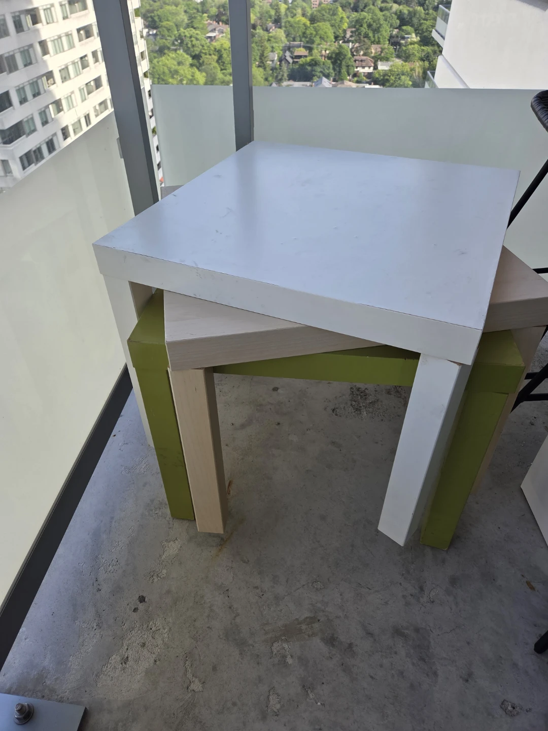 Set of 3 Nesting Side Tables (White, Wood, Green)