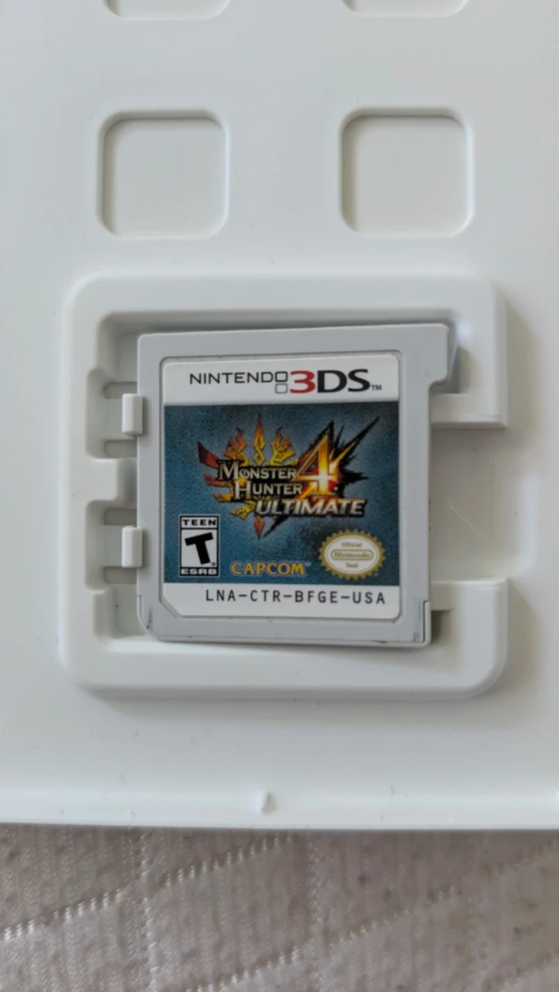 3DS GAME - MONSTER HUNTER 4 ULTIMATE - photo 3