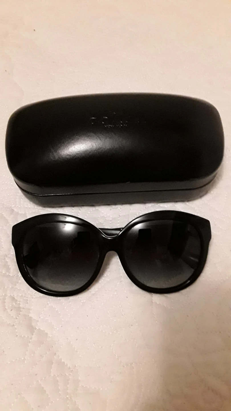 COACH BLACK SUNGLASSES WITH CASE