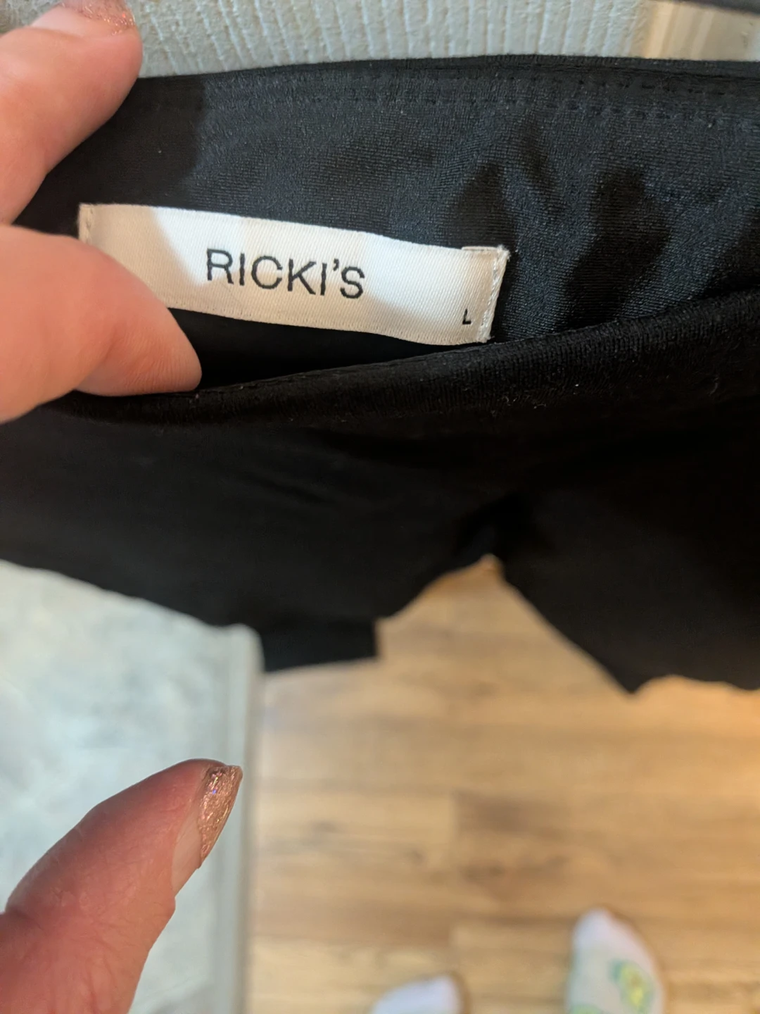 women's black leggings pick up in St Albert - photo 2