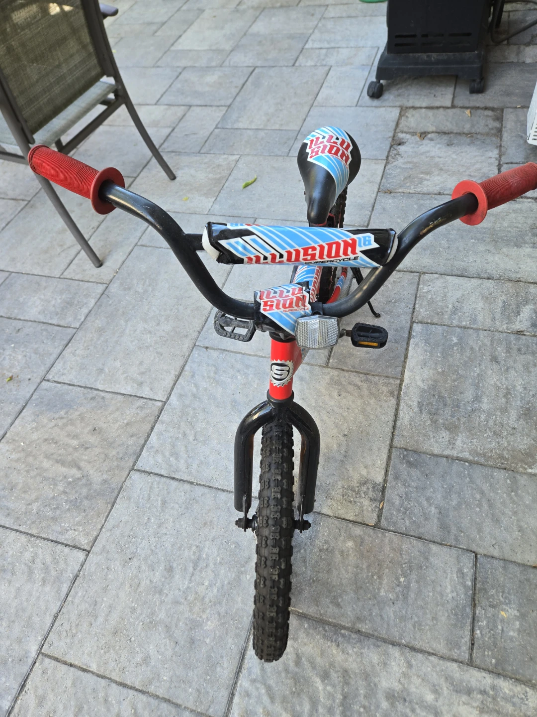 Kids Red Illusion Supercycle Bike - photo 2