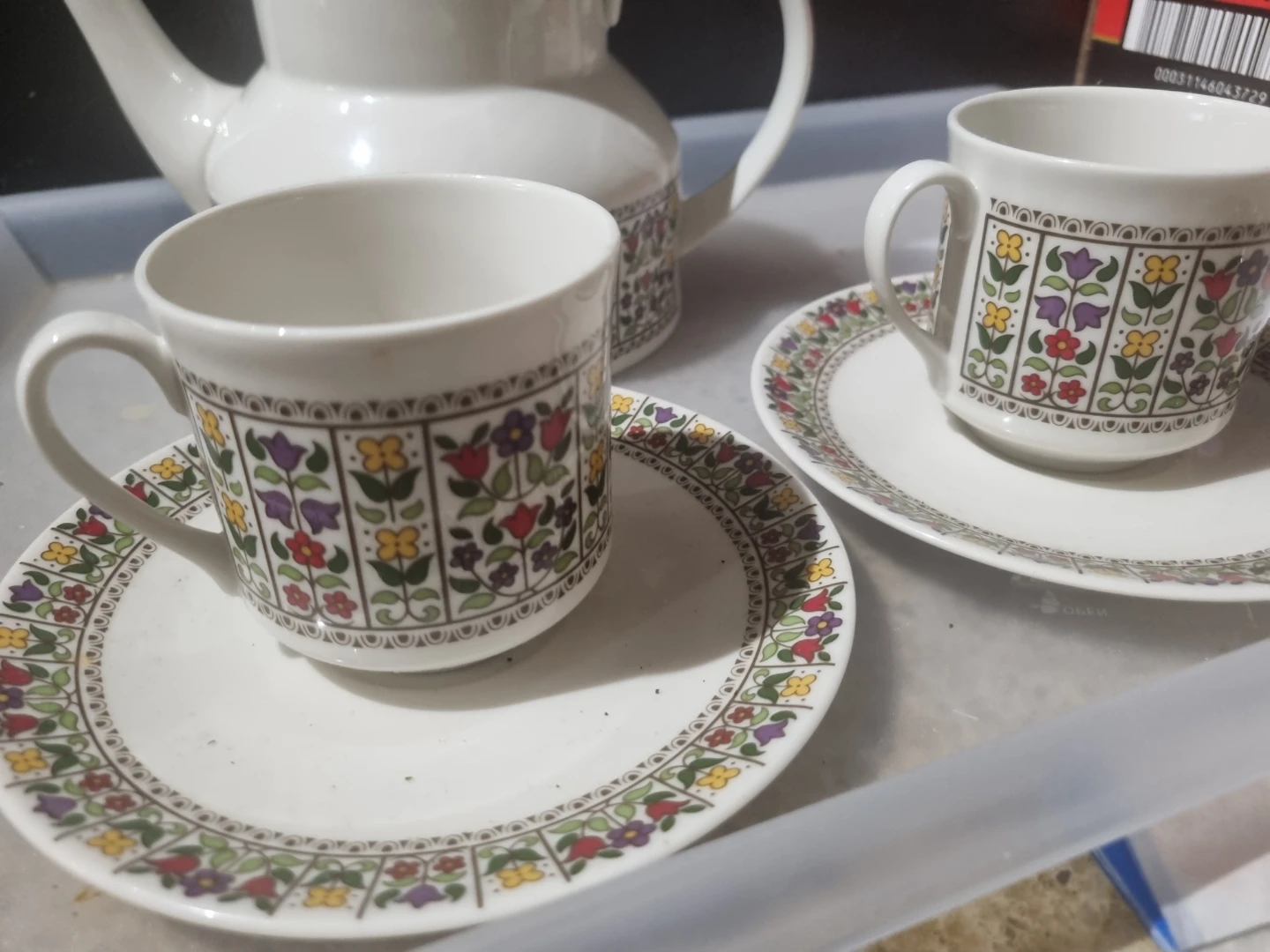 Royal Doulton Fireglow Teapot & 2 Cups with Saucers - photo 4