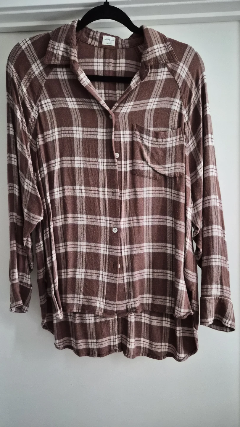 Aritzia Wilfred Free flannel top