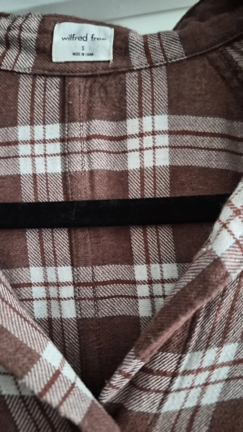 Aritzia Wilfred Free flannel top - photo 3