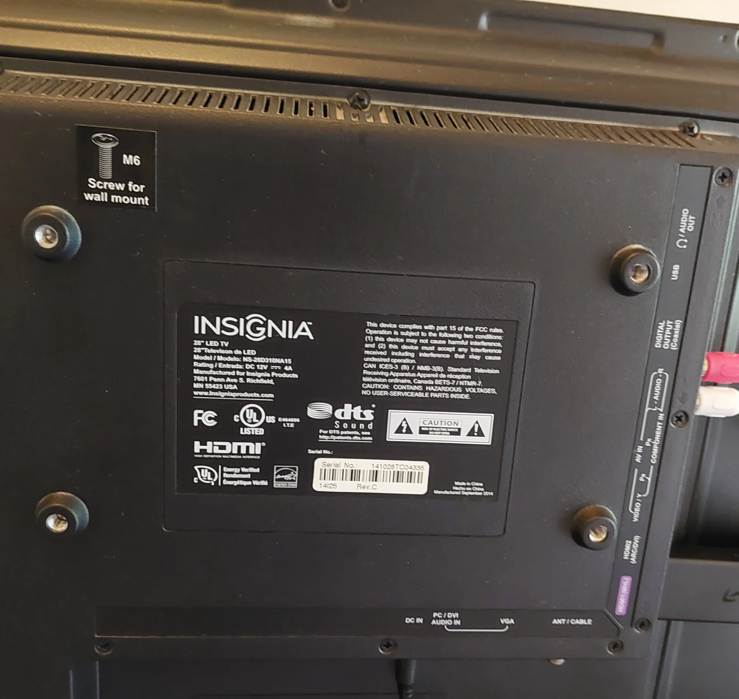 Insignia 26" LED TV - photo 3