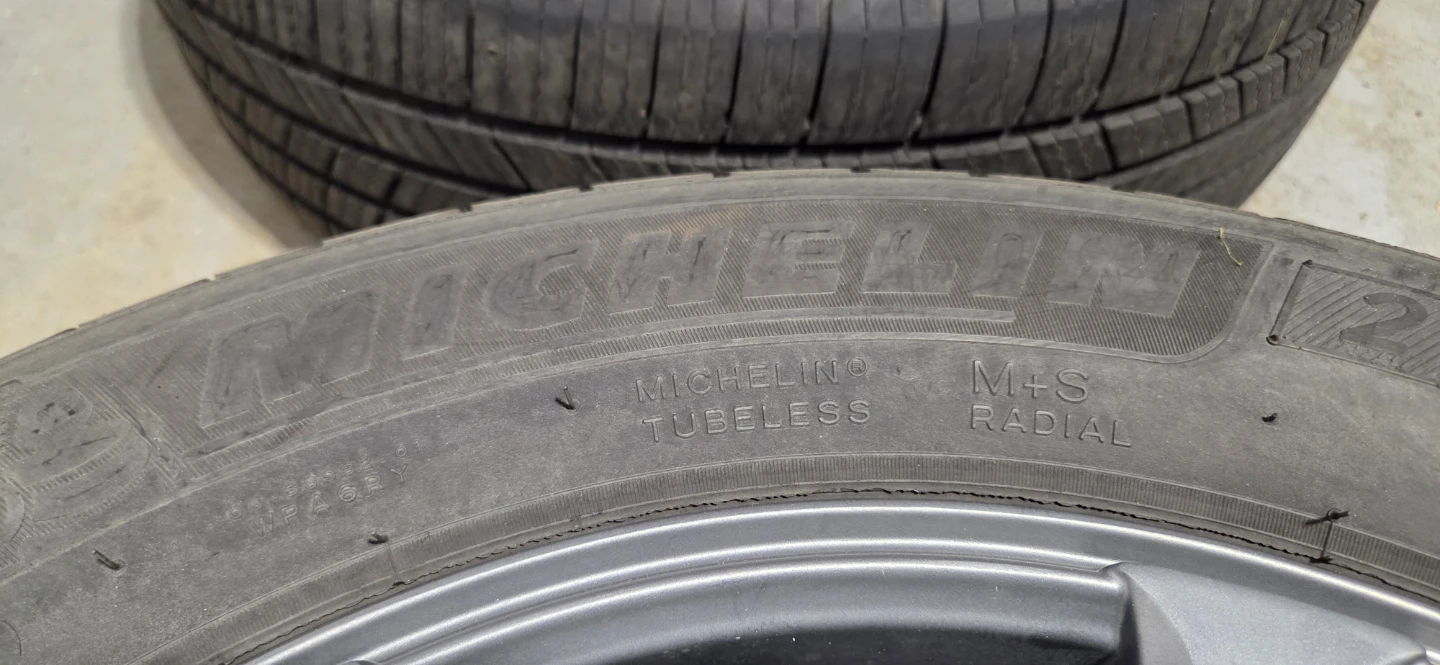 Michelin Defender 215/65R16 Tires with Rims - photo 4