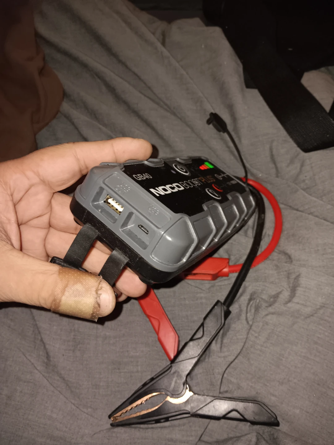 NOCO Boost Plus GB40 1000A Jump Starter + Phone charger - photo 2
