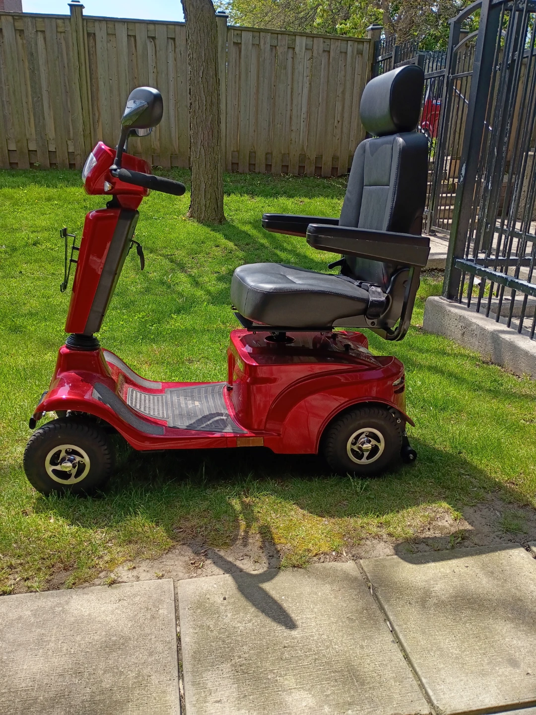 Red Fortress S410 Mobility Scooter - photo 2