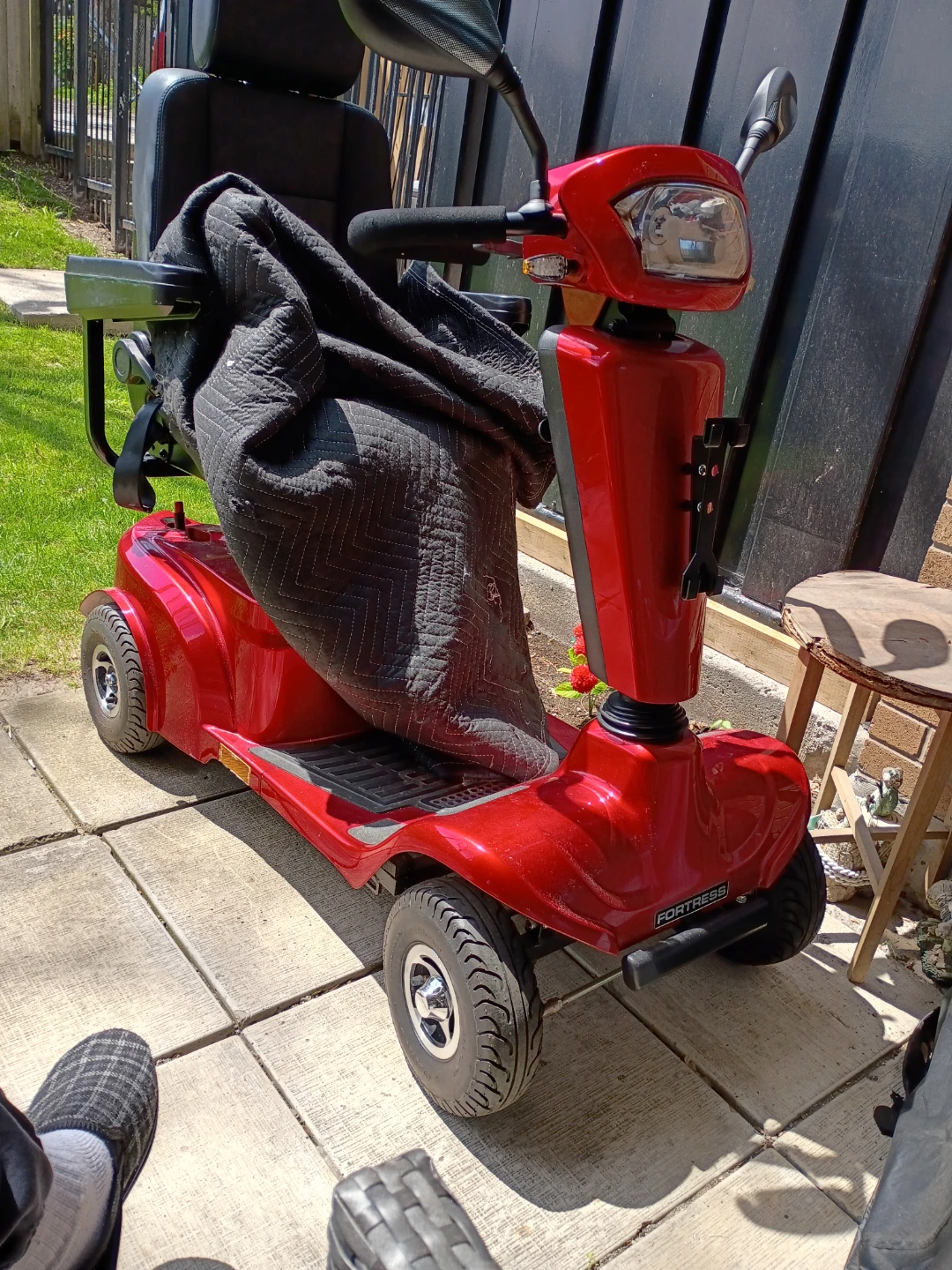 Red Fortress S410 Mobility Scooter - photo 3