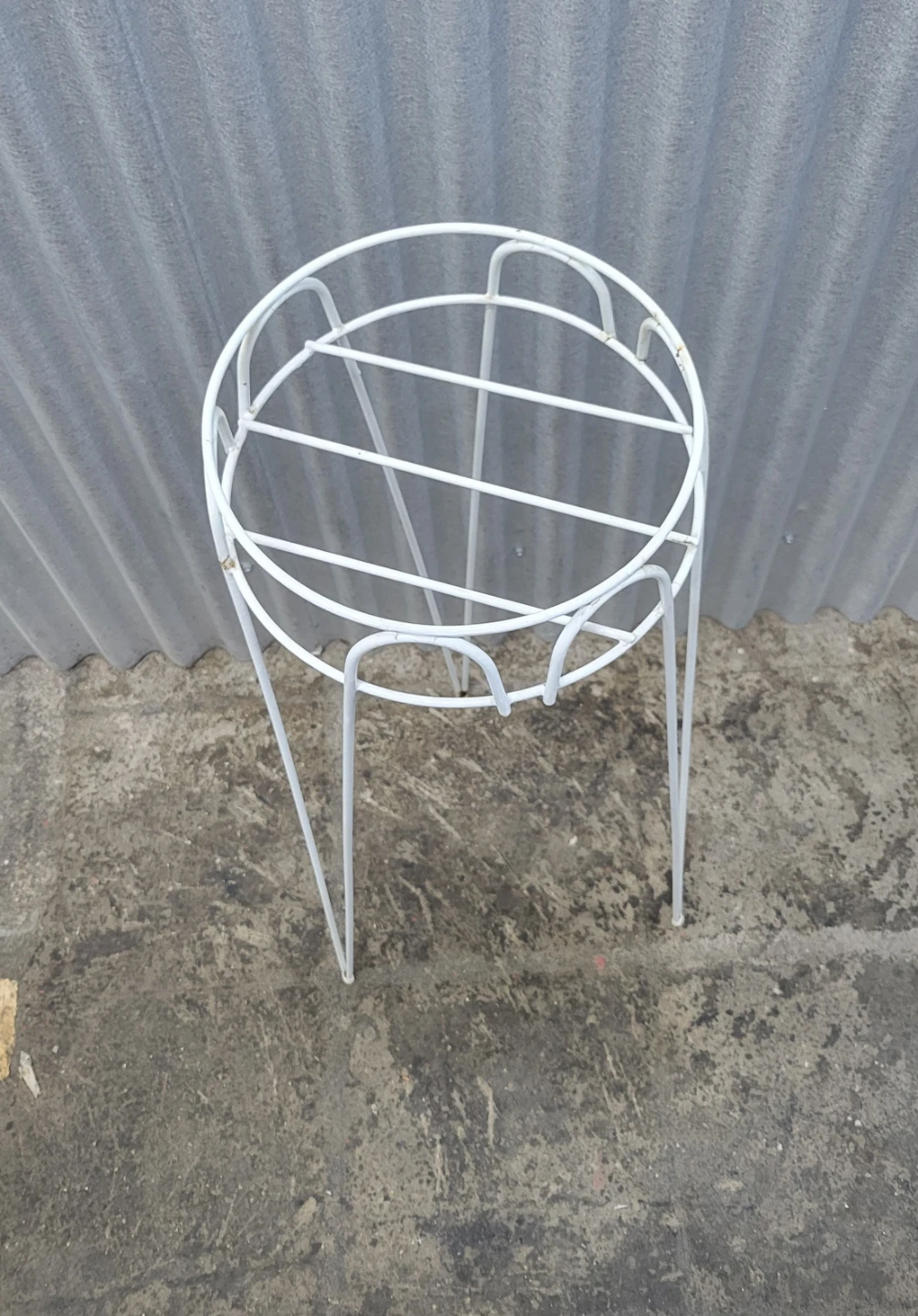 White Wire Plant Stand - photo 2