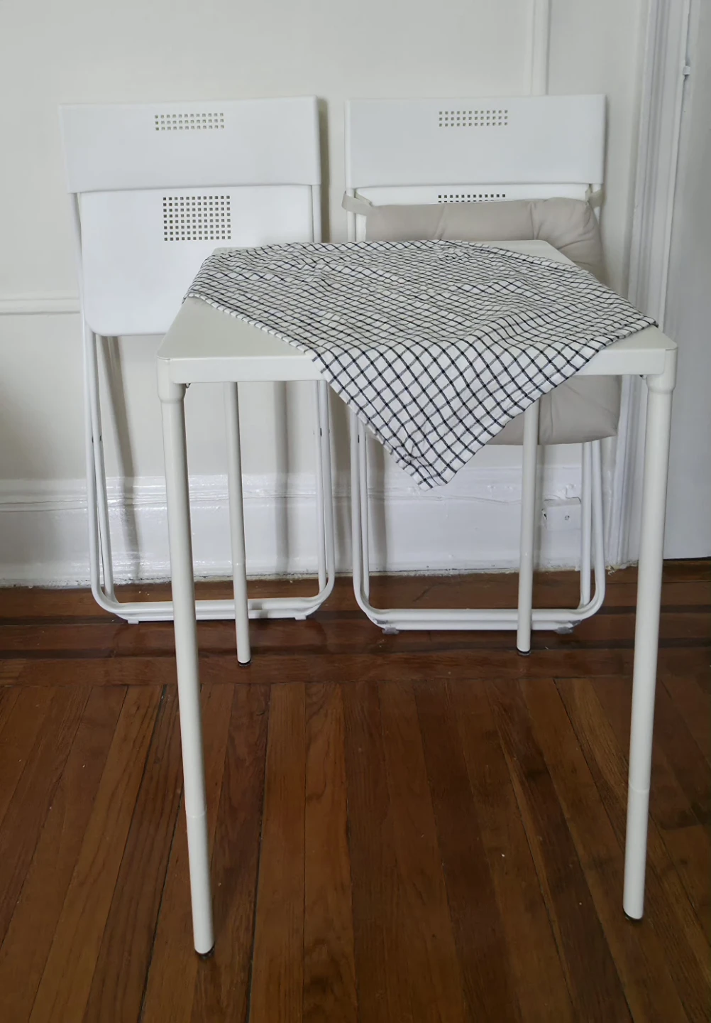 IKEA FEJAN Table and 2 Folding Chairs Set - photo 2