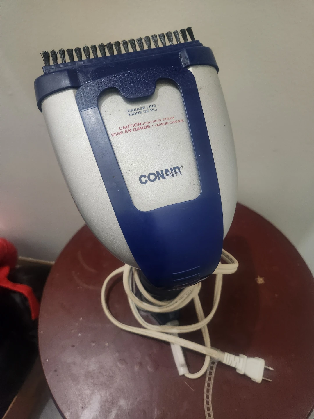 Conair Handheld Fabric Steamer - photo 3