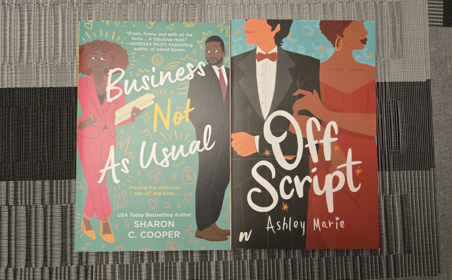 📚Romance Books for Sale📚  $4-$8 - photo 5