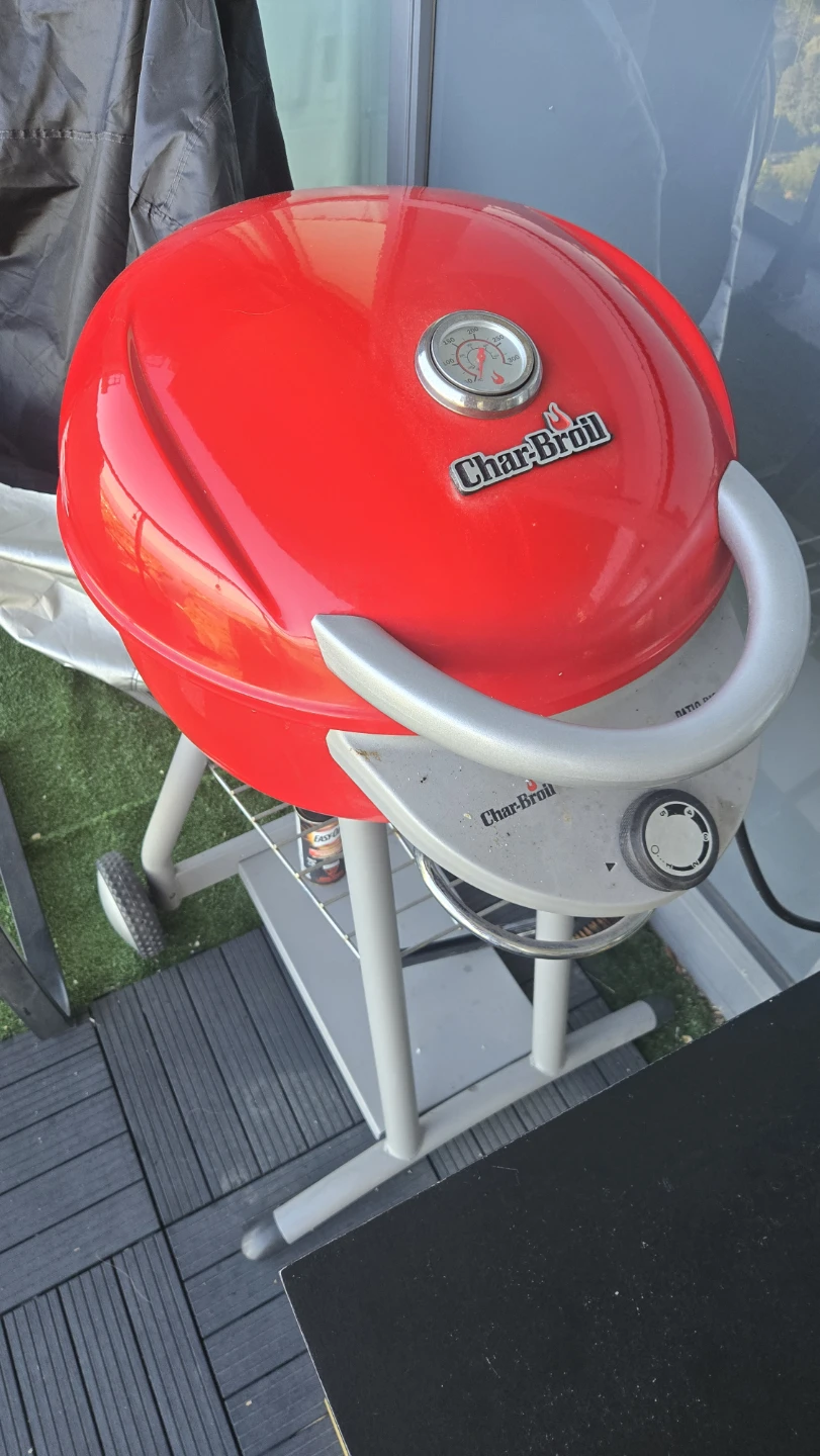 Char-Broil Red Kettle Grill