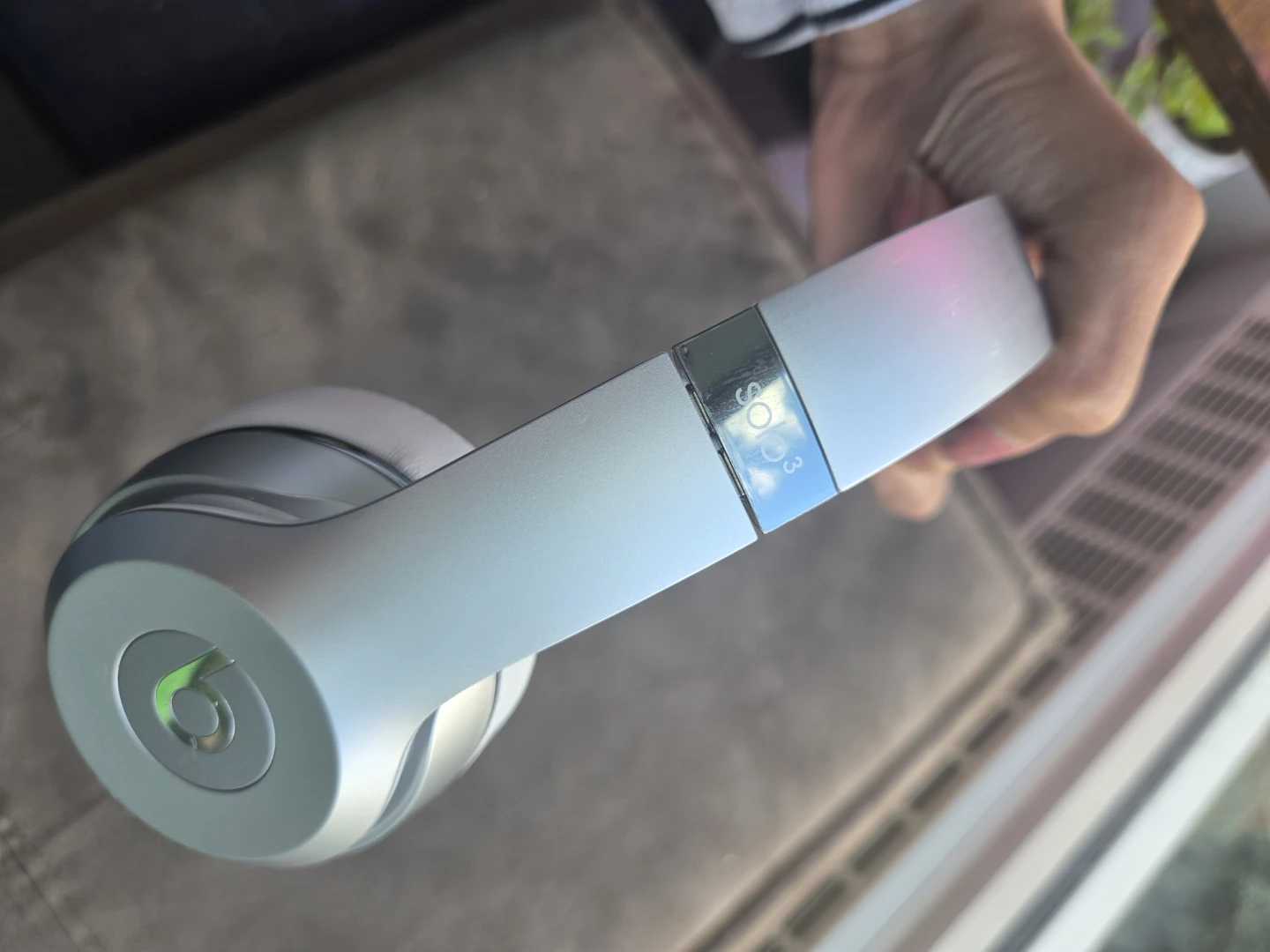 Beats Solo 3 Wireless Headphones - Silver - photo 2