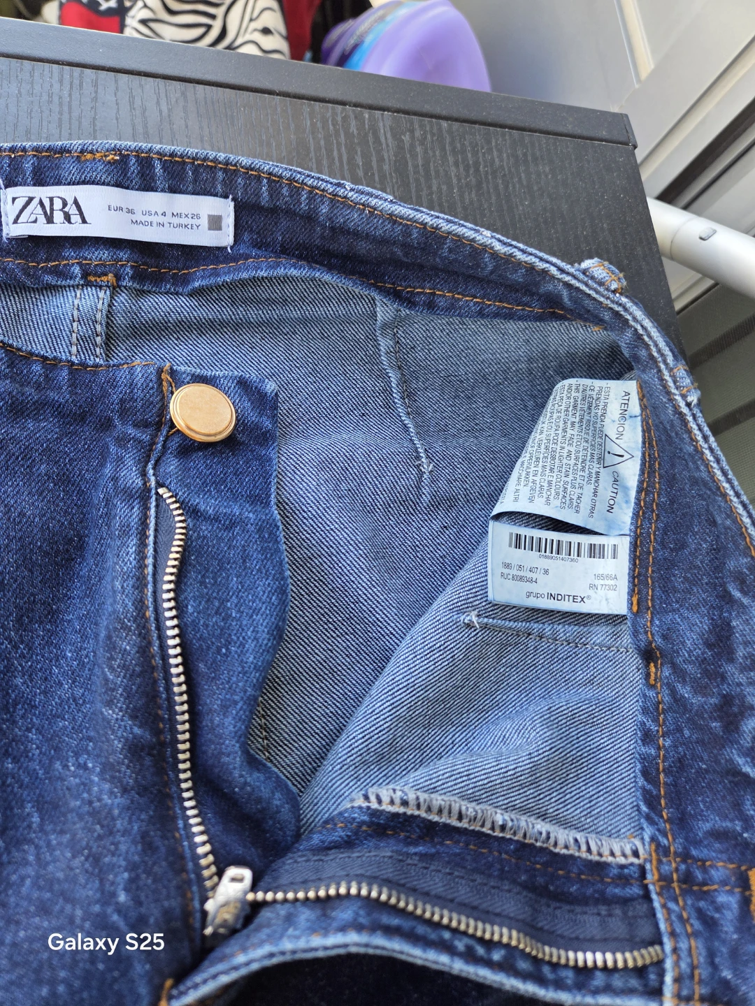 ZARA Women's Blue Denim Jeans Size 4 (US) - photo 5